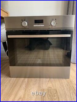 EXCELLENT CONDITION Electrolux Built In Single Fan Oven